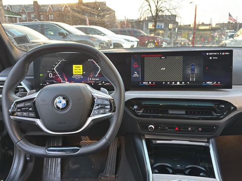 Used 2025 BMW 330i xDrive Sedan image 27
