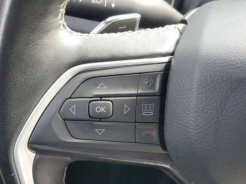 Used 2022 Jeep Grand Cherokee L Laredo AWD/4WD image 24