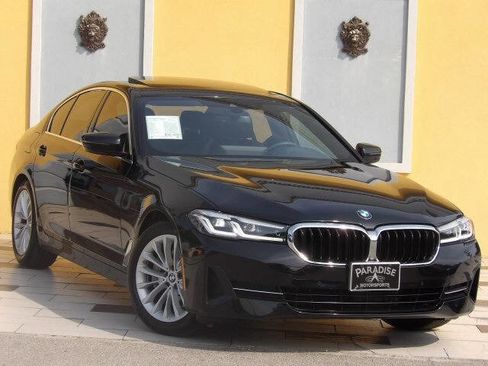 Used 2022 BMW 530i xDrive w/ Convenience Package image 1
