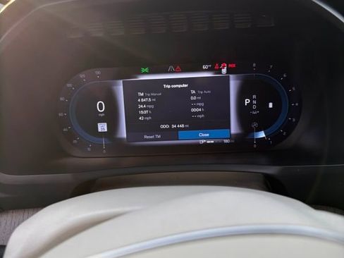 Used 2024 Volvo XC90 B5 Plus w/ Protection Package Premier image 10