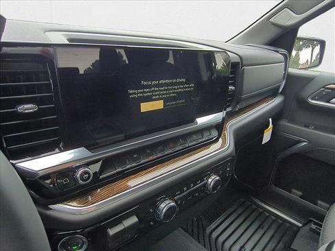 New 2026 GMC Sierra 1500 Elevation image 10