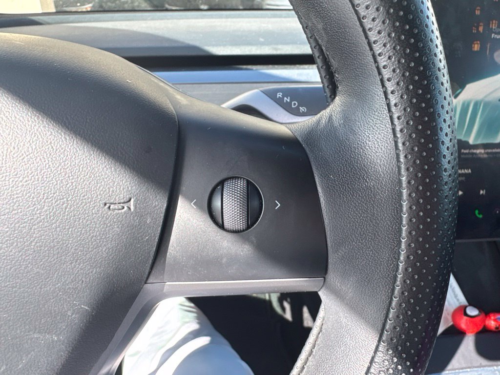 Used 2022 Tesla Model 3 RWD image 16