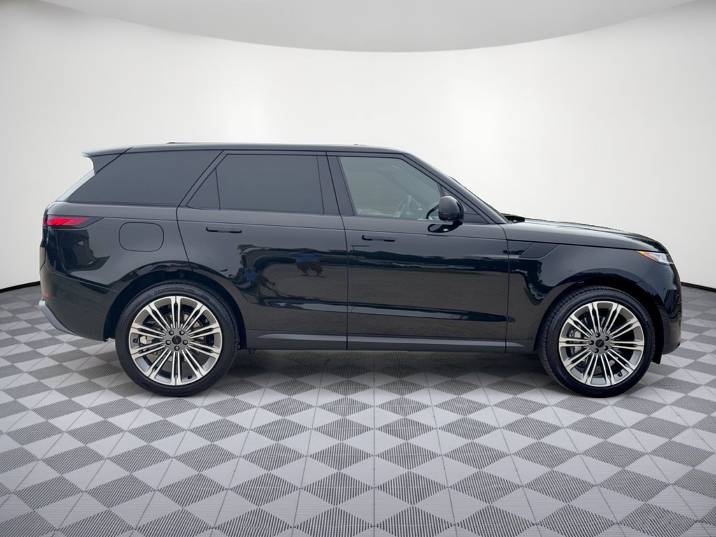 New 2027 Land Rover Range Rover Sport SE AWD/4WD image 8