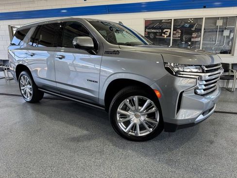 Used 2024 Chevrolet Tahoe High Country image 2
