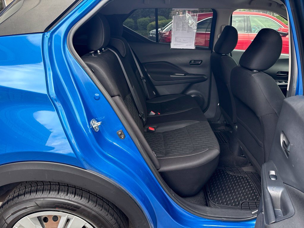 Used 2022 Nissan Kicks S FWD image 25