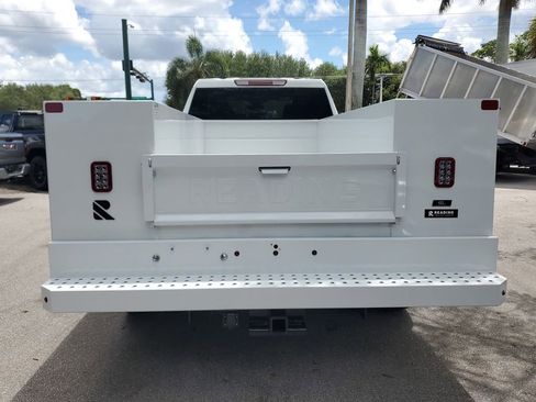 New 2025 GMC Sierra 3500 Pro w/ Convenience Package image 4