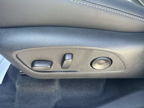 New 2026 Chevrolet Traverse LT FWD image 15