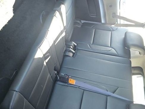 Used 2017 Chevrolet Suburban LT image 38