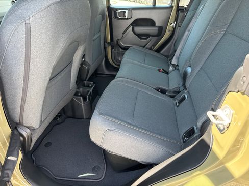 New 2026 Jeep Gladiator Sport image 20