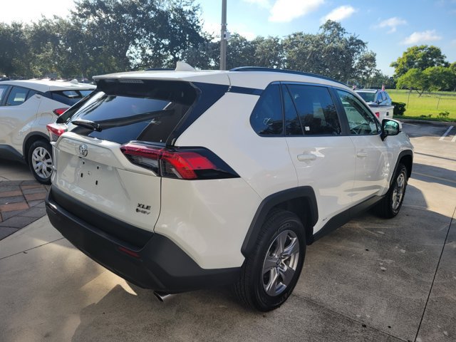 Used 2025 Toyota RAV4 XLE AWD/4WD image 7