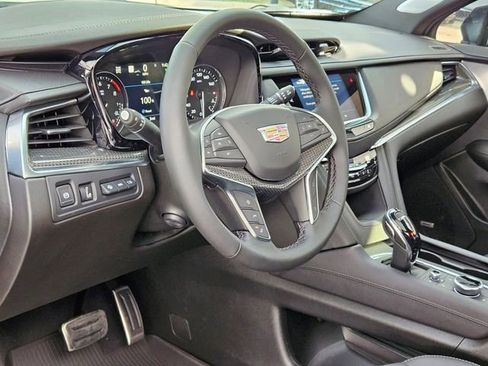New 2026 Cadillac XT5 Sportv w/ LPO, Red Accent Package image 10