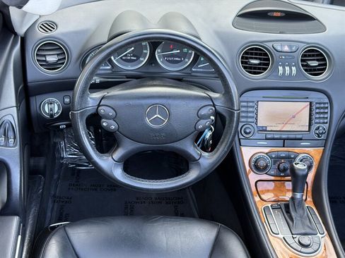 Used 2008 Mercedes-Benz SL 550 image 21