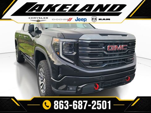 Used 2023 GMC Sierra 1500 AT4 w/ Technology Package AWD/4WD image 1