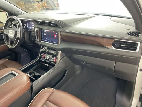 Used 2023 GMC Yukon Denali Ultimate image 29