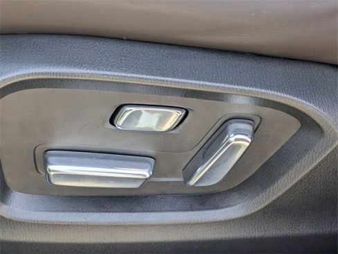 Certified 2025 MAZDA CX-5 Signature image 17