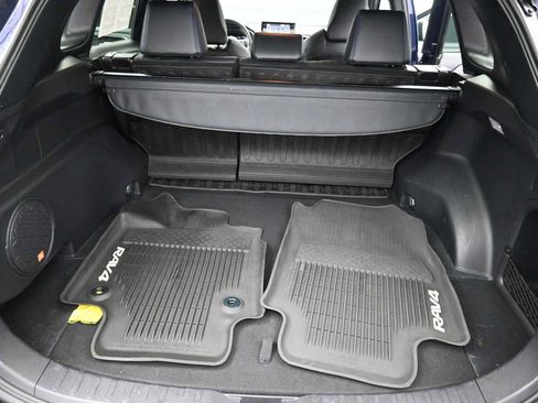 Used 2020 Toyota RAV4 XSE image 23