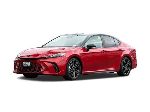 Used 2025 Toyota Camry XSE FWD image 1