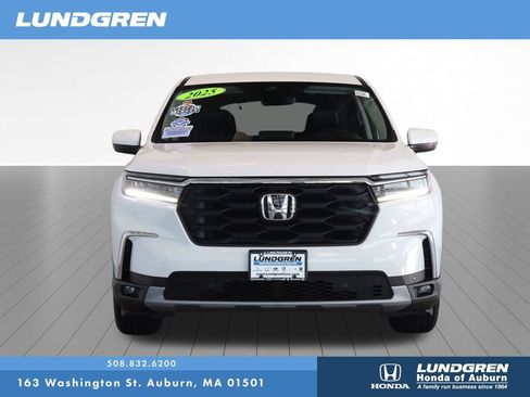 Used 2025 Honda Pilot EX-L image 2