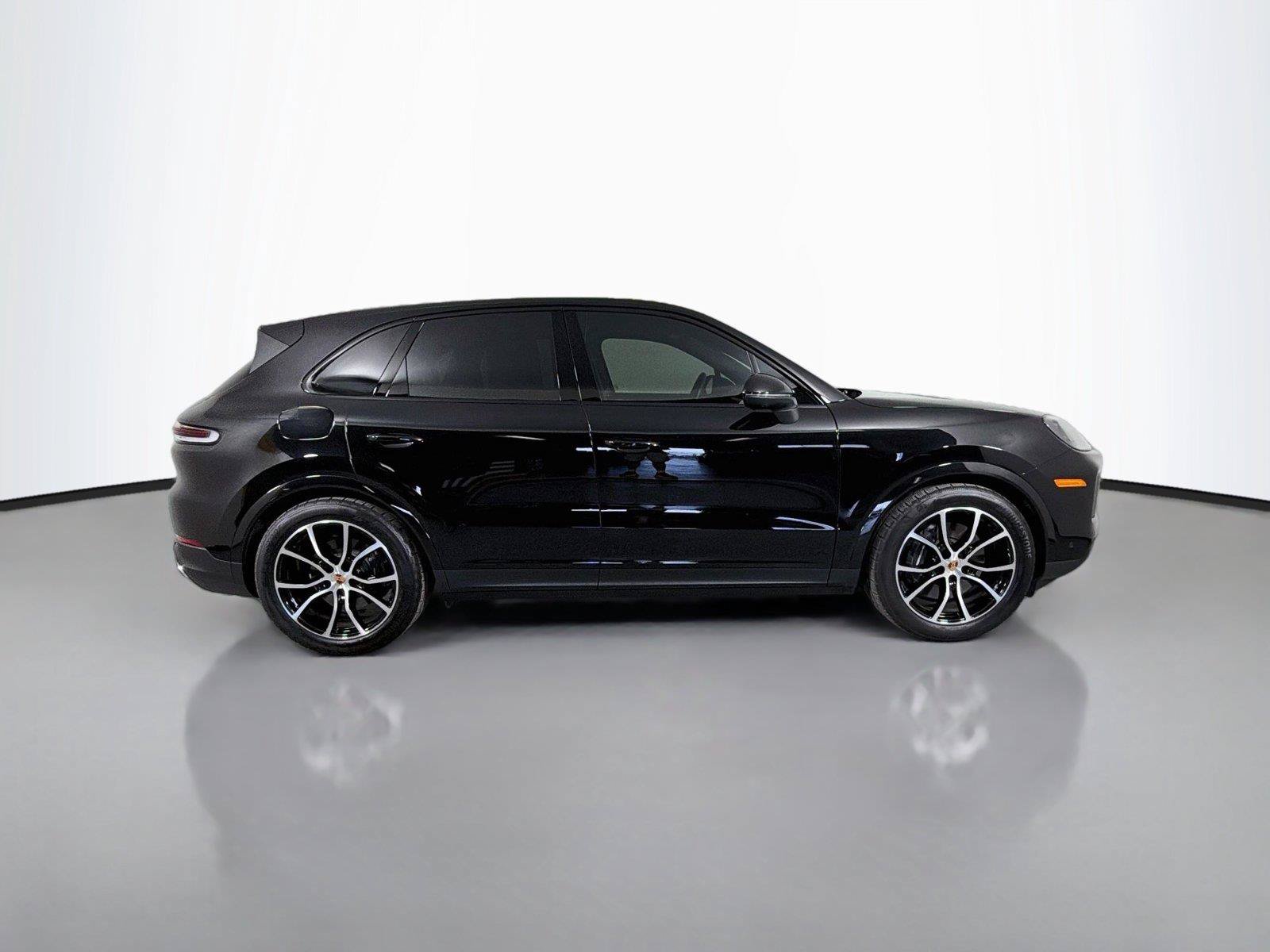 Certified 2026 Porsche Cayenne AWD/4WD image 8