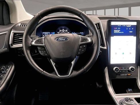 Used 2024 Ford Edge SEL w/ Convenience Package AWD/4WD image 9
