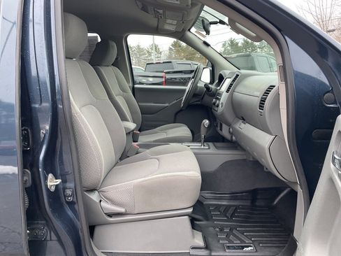 Used 2019 Nissan Frontier SV image 28