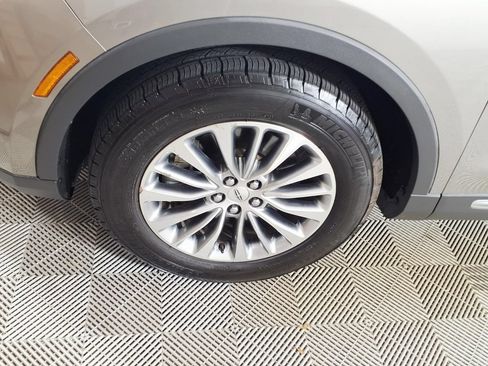 Used 2016 Lincoln MKX Select w/ Select Plus Package FWD image 7