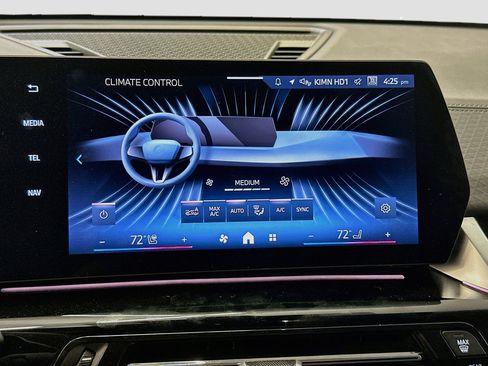 Used 2026 BMW X2 xDrive28i AWD/4WD image 23