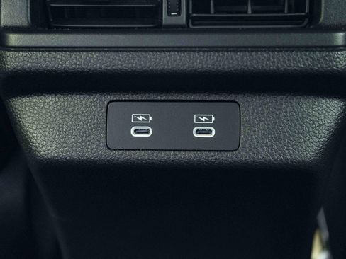 Used 2025 Honda Accord Sport image 41