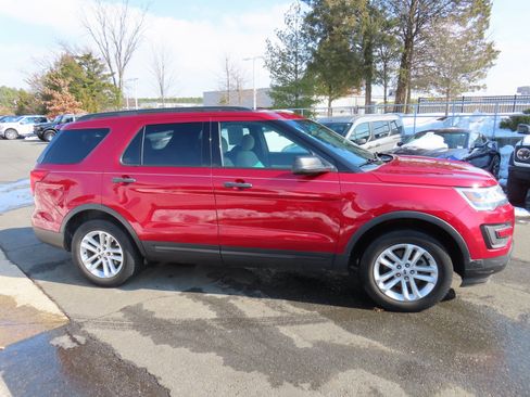 Used 2016 Ford Explorer 4WD image 4