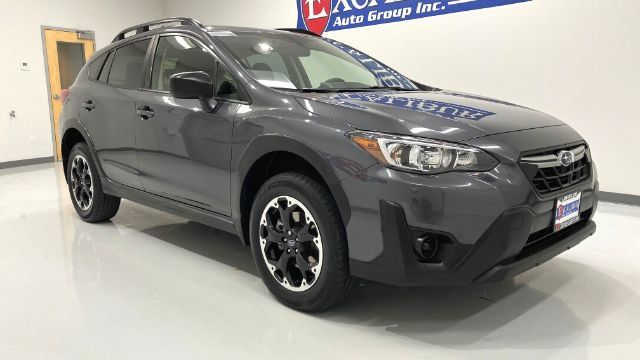 Used 2022 Subaru Crosstrek 2.0i AWD/4WD image 3