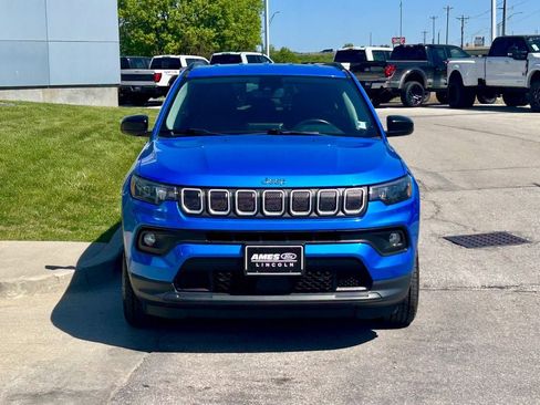 Used 2022 Jeep Compass Latitude w/ Convenience Group AWD/4WD image 8