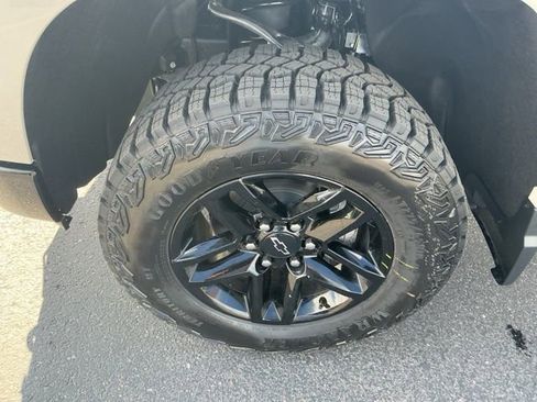 New 2026 Chevrolet Silverado 1500 Custom Trail Boss image 11