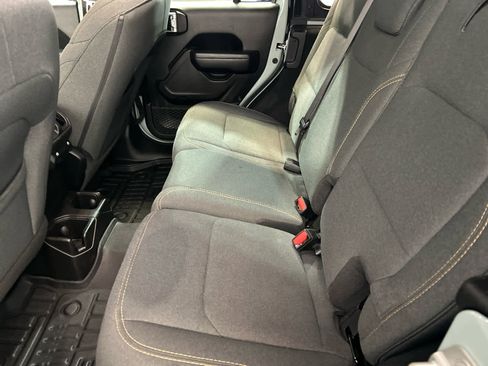 Used 2024 Jeep Wrangler Unlimited Sport AWD/4WD image 5