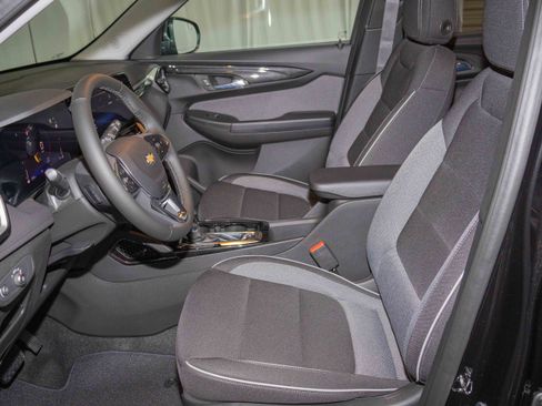 New 2026 Chevrolet TrailBlazer LT w/ Convenience Package image 9