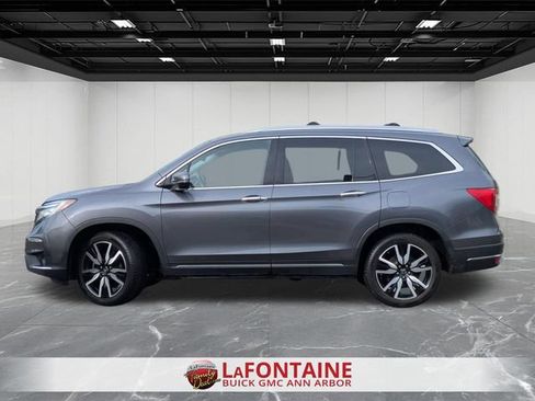 Used 2021 Honda Pilot Touring image 2