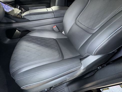 New 2026 INFINITI QX80 Autograph image 16