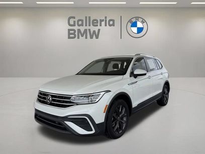 Used 2023 Volkswagen Tiguan SE