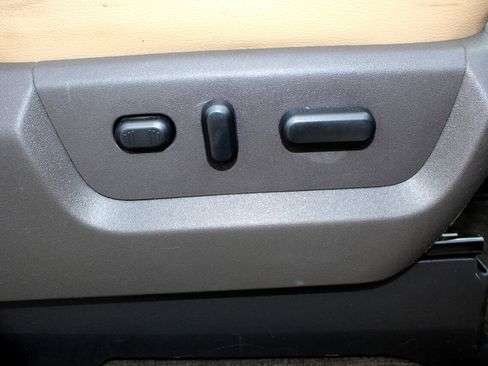 Used 2013 Ford F250 Lariat w/ Lariat Ultimate Pkg image 23