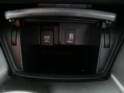 Used 2019 Honda Accord LX image 29