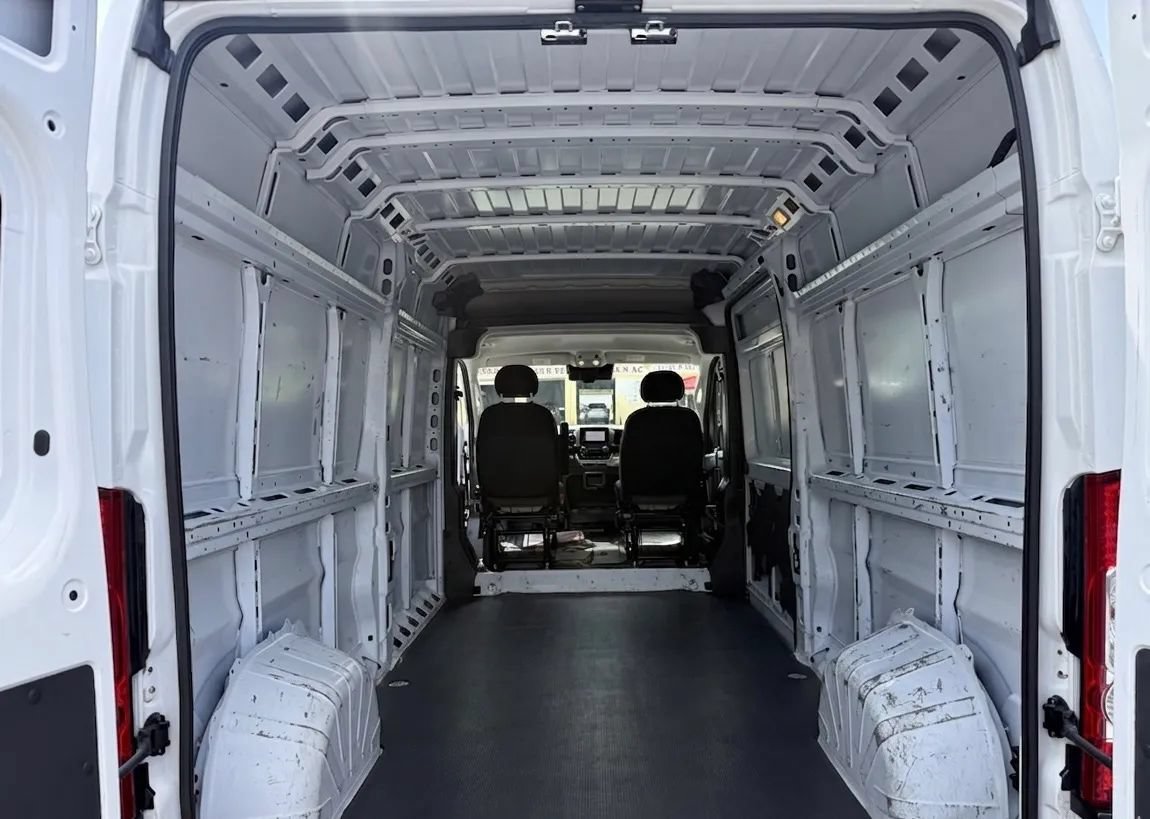 Used 2023 RAM ProMaster 2500 FWD image 23