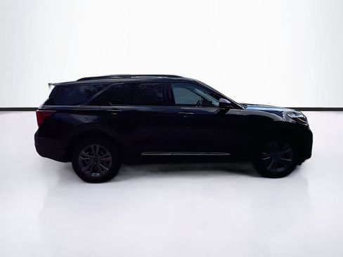 Used 2025 Ford Explorer Active w/ Active Comfort Package AWD/4WD image 4