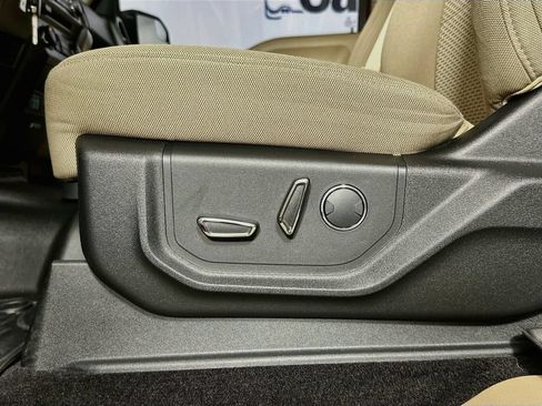 Used 2017 Ford F150 XLT w/ Equipment Group 302A Luxury RWD image 23