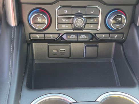 Used 2021 Chevrolet Tahoe LT w/ LT Signature Package image 25