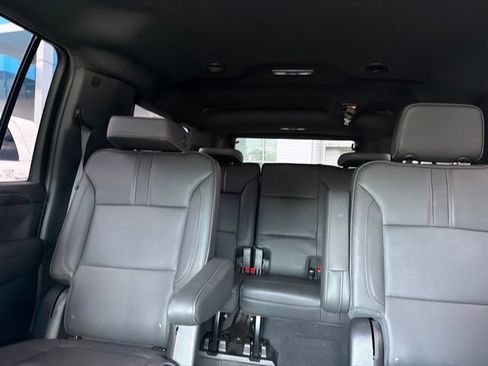 Used 2024 Chevrolet Suburban RST w/ Luxury Package RWD image 14