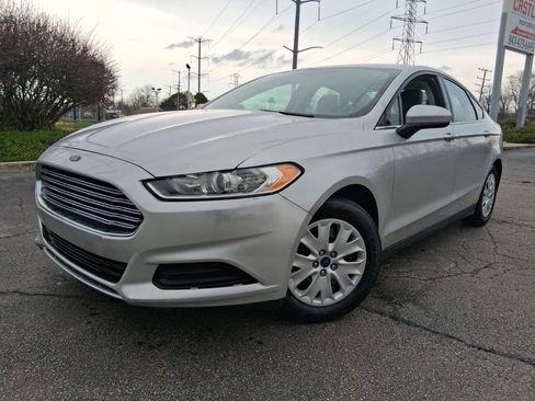 Used 2014 Ford Fusion S image 1