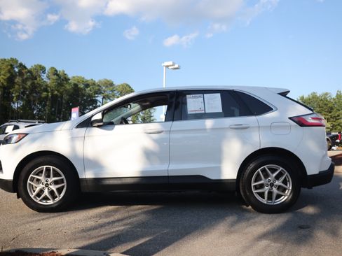 Used 2024 Ford Edge SEL AWD/4WD image 2