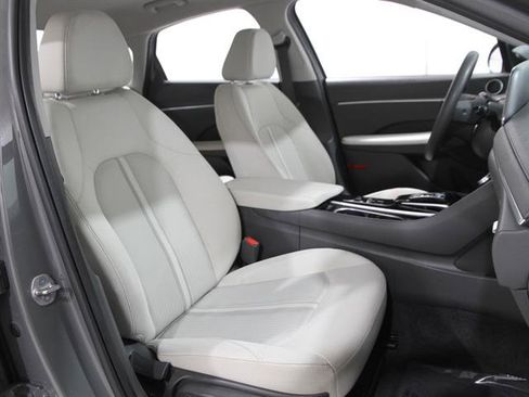 Used 2023 Hyundai Sonata SEL w/ Cargo Package image 16