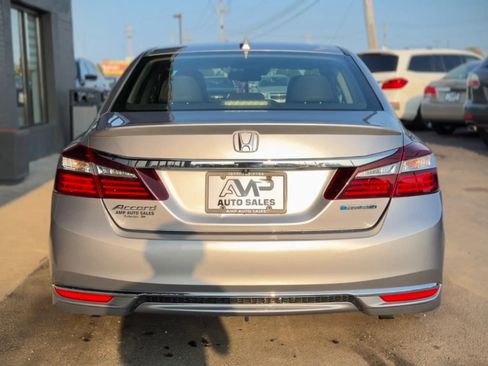 Used 2017 Honda Accord EX-L image 3