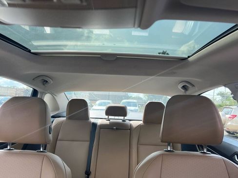 Used 2019 Volkswagen Jetta SE w/ Cold Weather Package FWD image 30