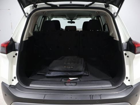 Used 2023 Nissan Rogue S image 19